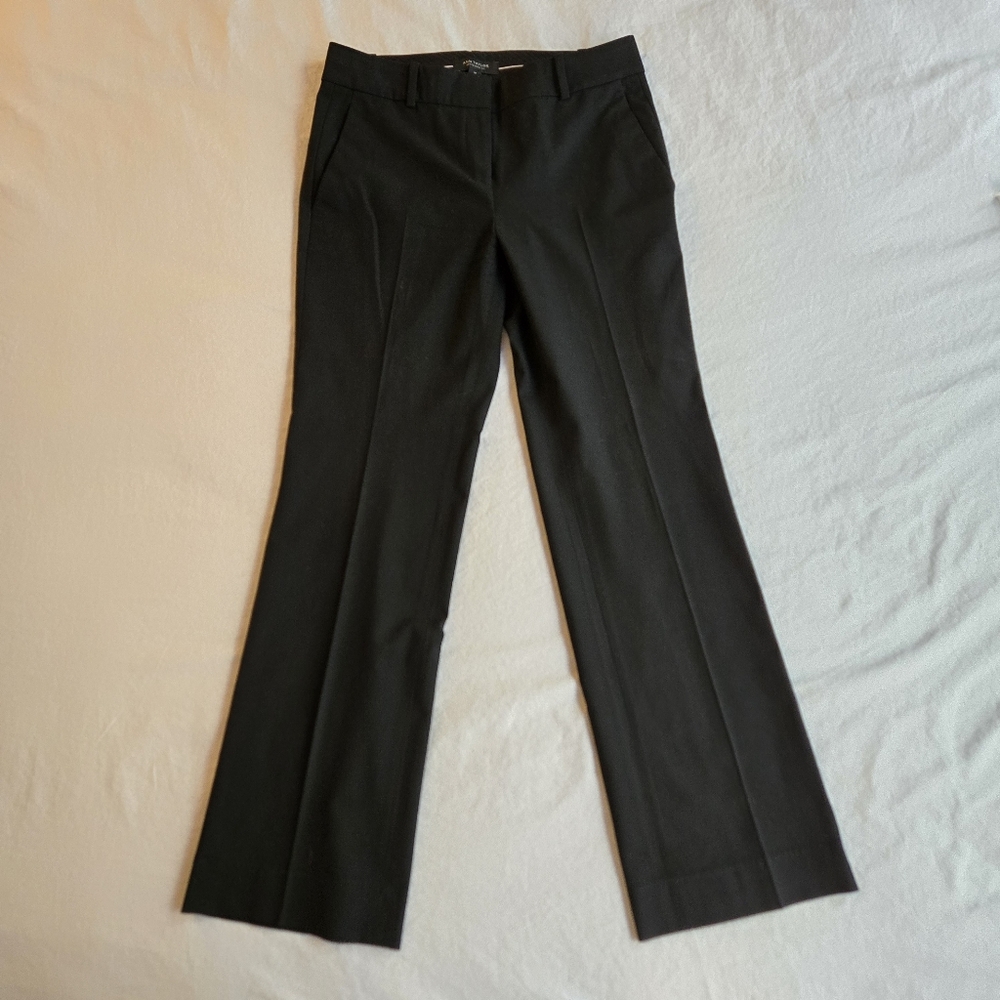 Ann Taylor Flared Trouser 0P Black Pleated